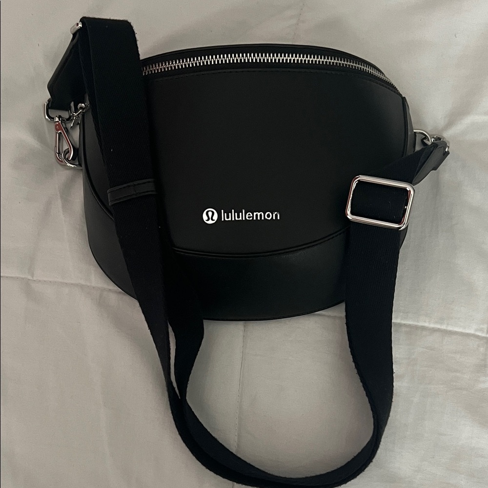 Lululemon Athletica Black Zip Pouch